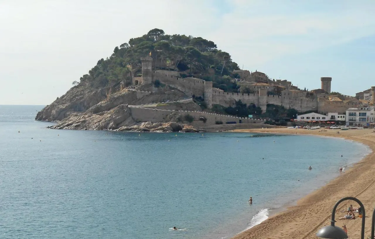 4 Bedroom Awesome Apartment In Tossa De Mar
