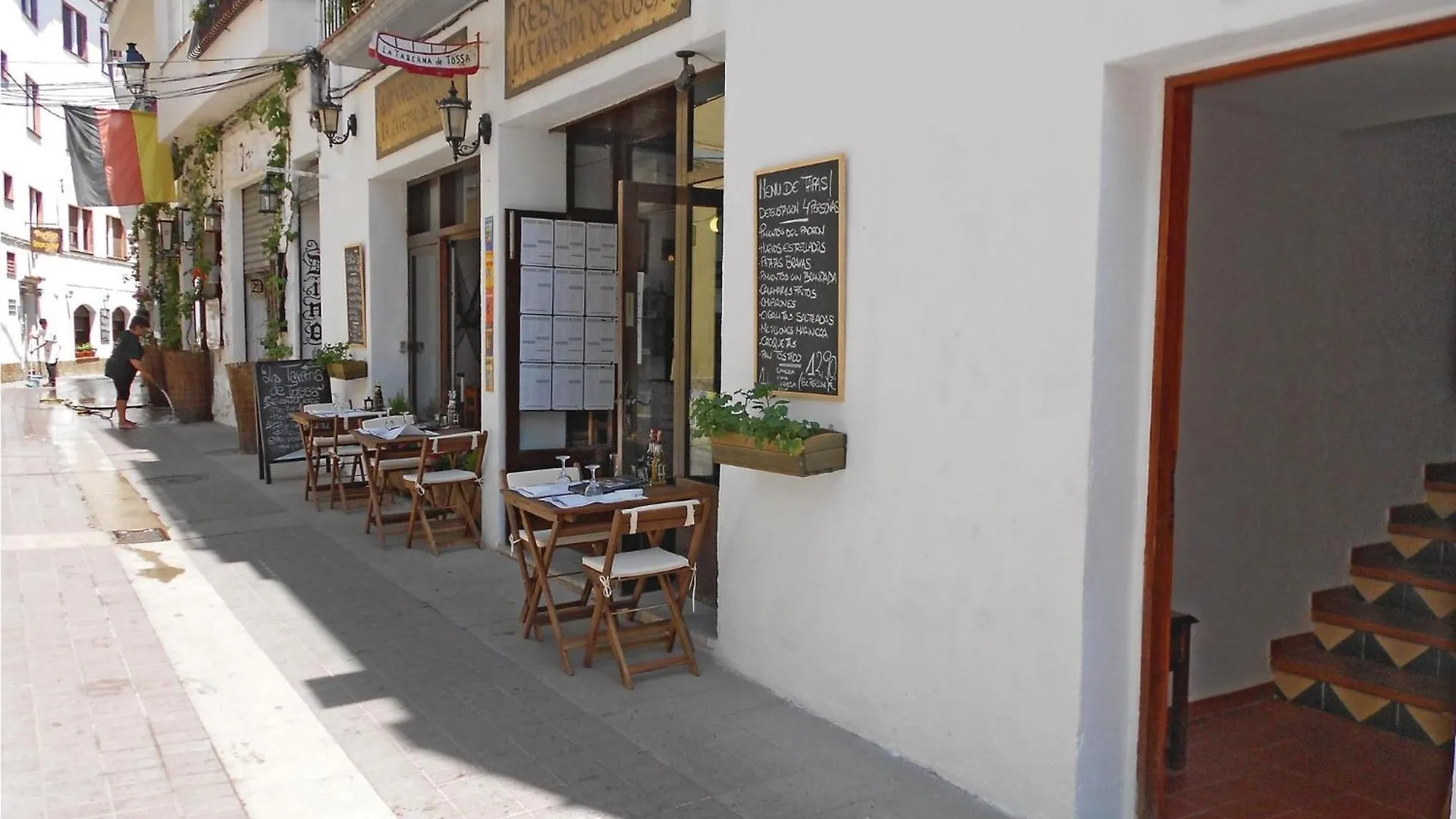 4 Bedroom Awesome Apartment In Tossa De Mar