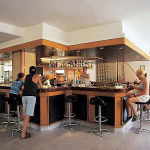 4* Отель Tossa