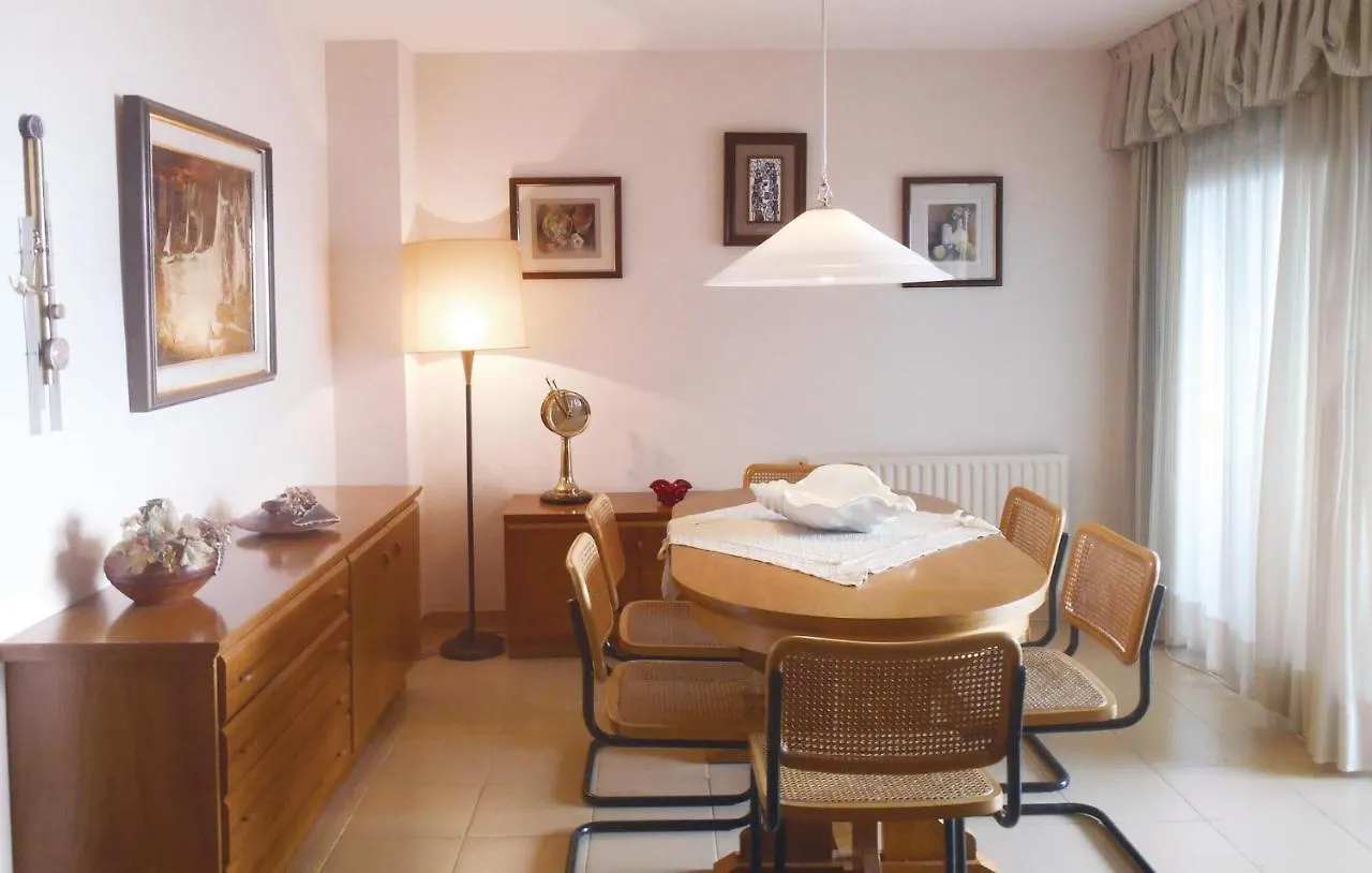 4 Bedroom Awesome Apartment In Тосса-де-Мар